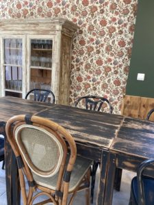 louer un gîte de groupe avec une salle + décoration vintage
